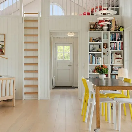 Family House With Sea View In Svinklov Prázdninový dům Andrup