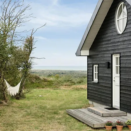Family House With Sea View In Svinklov