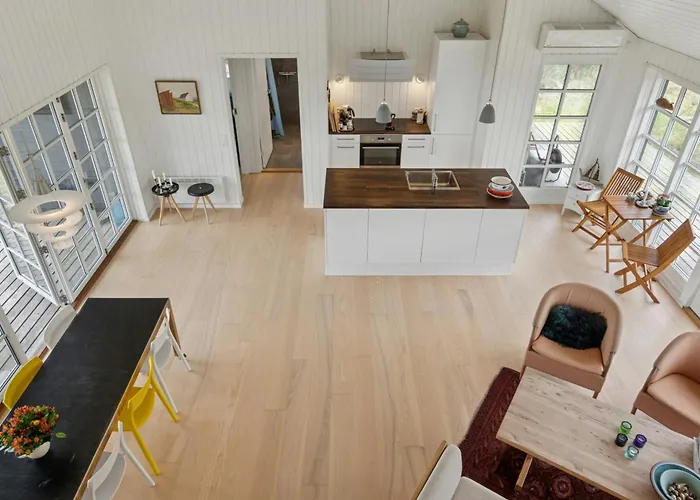 Family House With Sea View In Svinklov