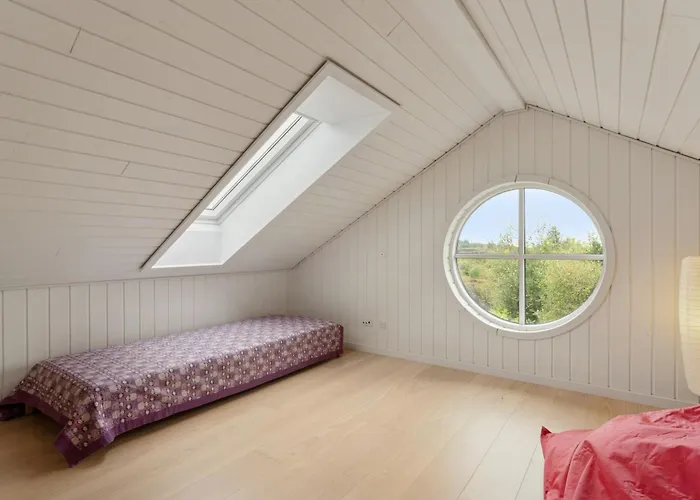 Family House With Sea View In Svinklov 펜션 *