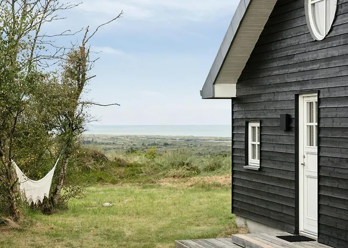 Family House With Sea View In Svinklov
