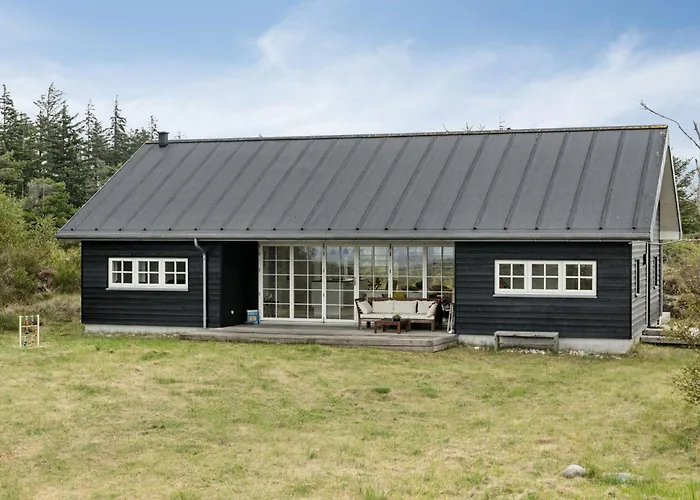 펜션 Family House With Sea View In Svinklov