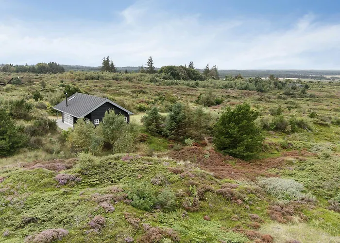 펜션 Family House With Sea View In Svinklov
